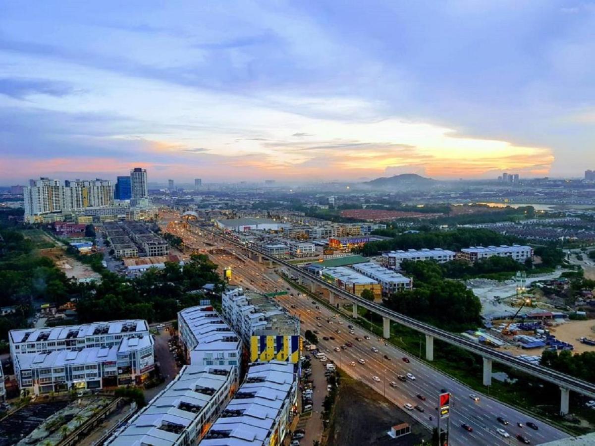 Skypod Residence Puchong Exterior photo